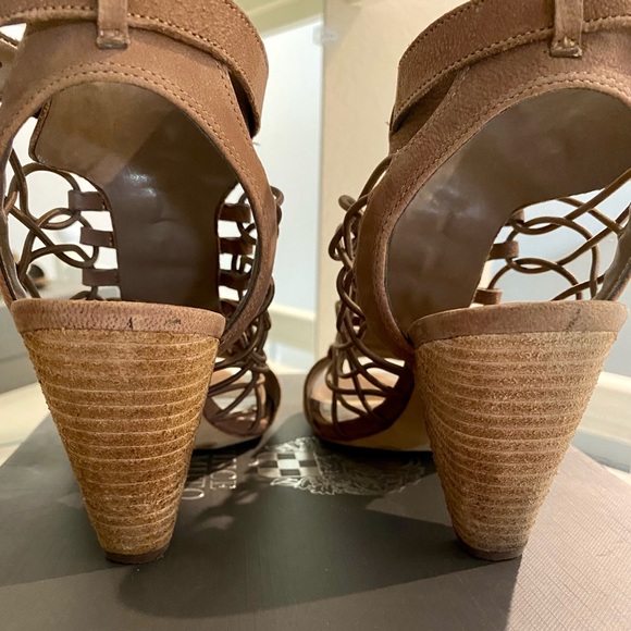 Vince Camuto wedges - Picture 5 of 9